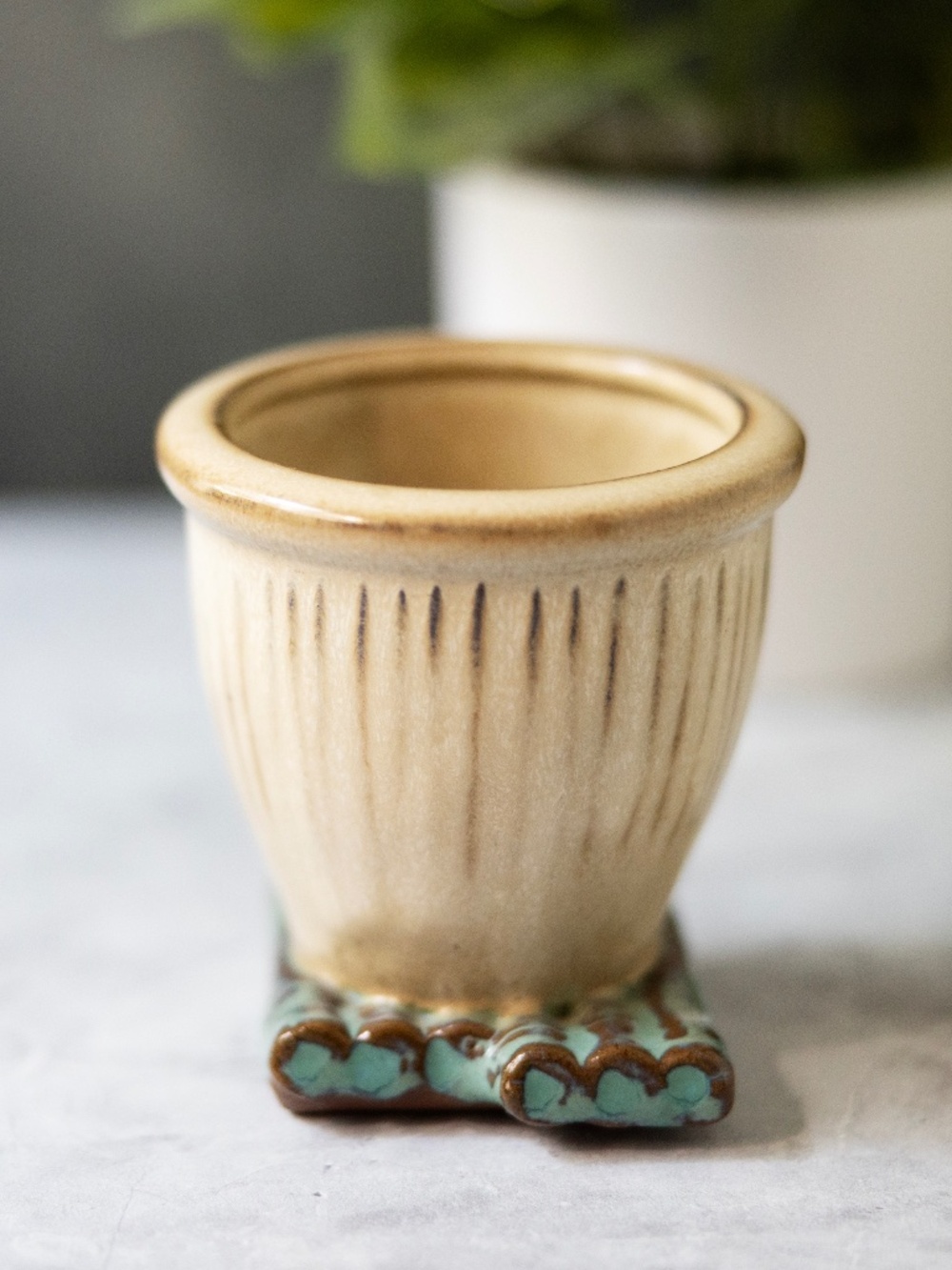 Asian ceramic planter with faux bamboo base 3.5" x 3.25"